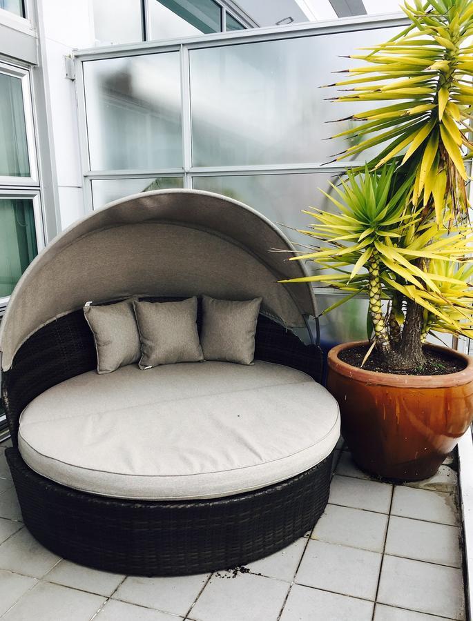 3 Bedroom Penthouse With Fabulous Views Auckland Bagian luar foto